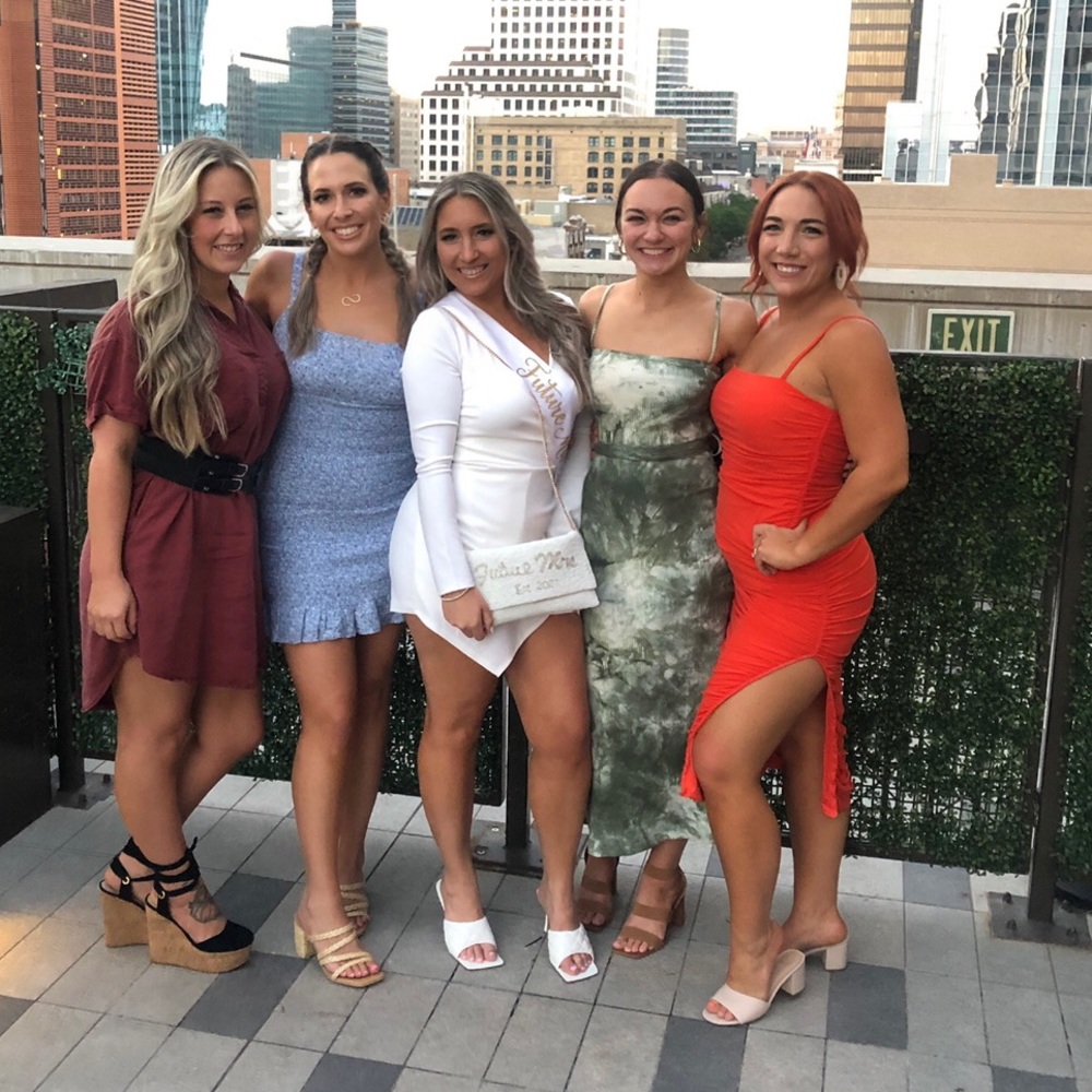 COPY - WHITE ROMPER - Picture 3 of 4